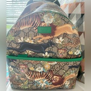 100% authentic Gucci kids backpack. In very good condition.